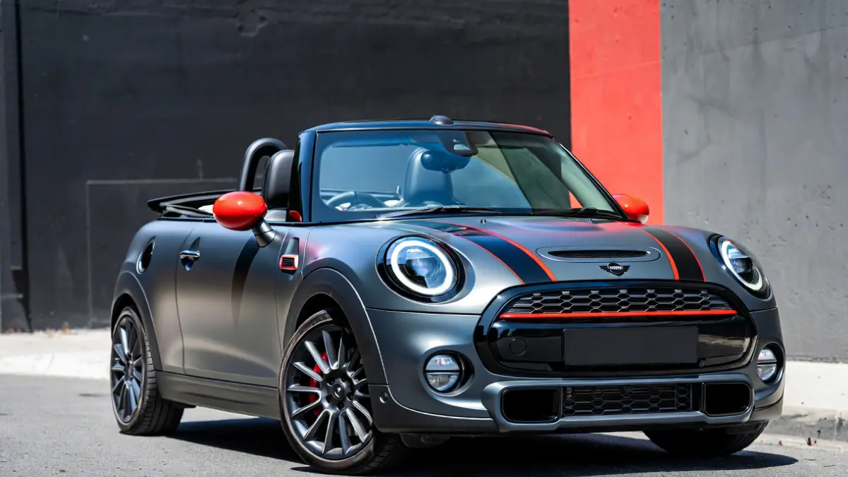 Mini Cooper S Convertible Launched – 204HP Go-Kart Thrill with 18-Second Roof Magic at ₹58.5 Lakhs